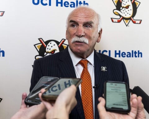 Joel Quenneville hired by Anaheim Ducks for his 1st head coaching job since Blackhawks abuse scandal