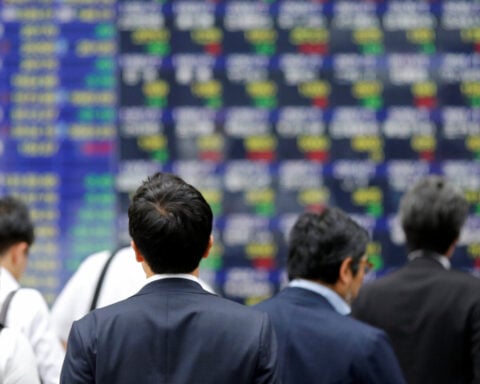 Japan March real wages dip, consumer spending up