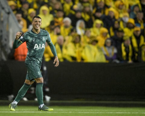 Man United and Tottenham reach Europa League final and are one win away from Champions League