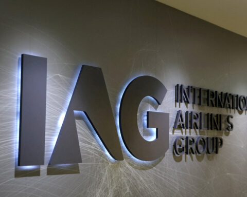 IAG orders 71 long-haul jets split between Airbus and Boeing