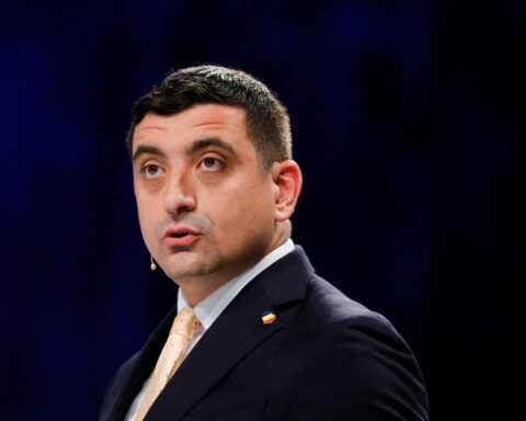 Romania should be compensated for aiding Ukraine, hard-right presidential frontrunner says