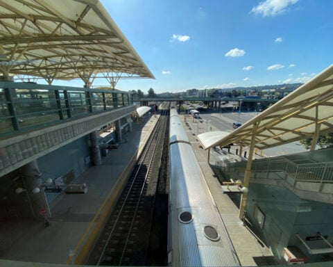 San Francisco's commuter trains stopped for four hours by computer outage