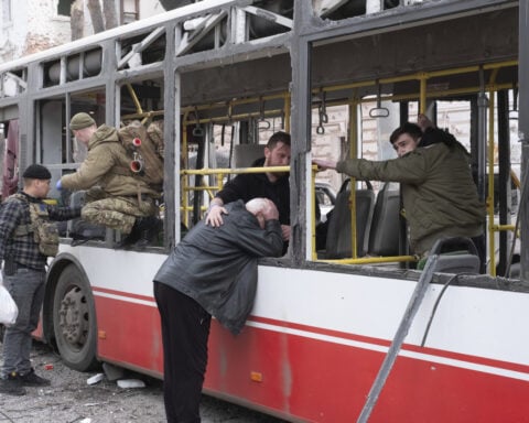 Long-range Russian attacks continue to kill Ukrainians amid ceasefire deadlock