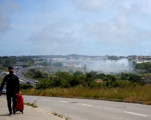 Restrictions lifted after 160,000 Spaniards confined due to toxic cloud