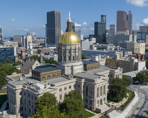 A Tennessee earthquake rattles homes as far away as Atlanta with 4.1 magnitude