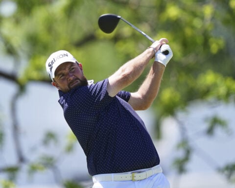 Straka, Lowry handle blustery conditions at Truist, head into final round tied at Philly Cricket