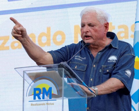 Panama's ex-president Martinelli departs for asylum in Colombia