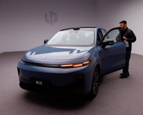 Chinese passenger car sales rise for a third month in April