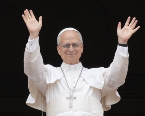Pope Leo XIV calls for peace in Ukraine and Gaza in symbolically rich blessing on Mother's Day
