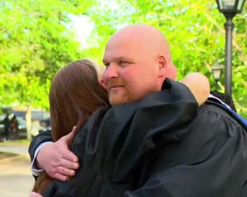46-year-old North Carolina sheriff's lieutenant graduates from college