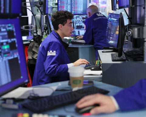 Dow soars 1,100 points after Trump team and China dramatically lower tariffs