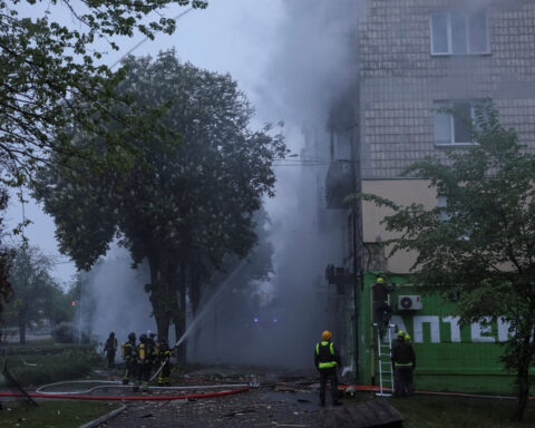 Ukraine says Russia 'completely ignoring' ceasefire proposal