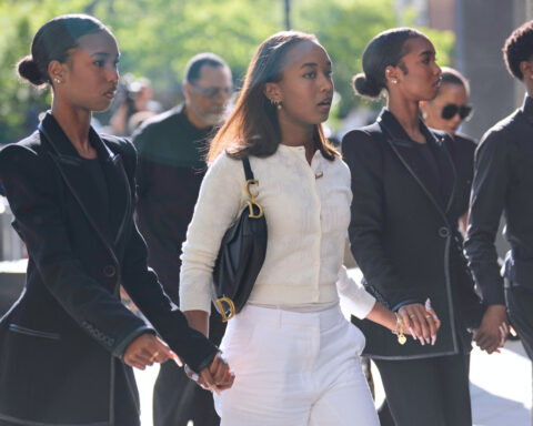 The Latest: Sean 'Diddy' Combs gives a thumbs up to spectators at racketeering trial