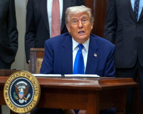 Trump's plan to accept free Air Force One replacement from Qatar raises ethical and security worries