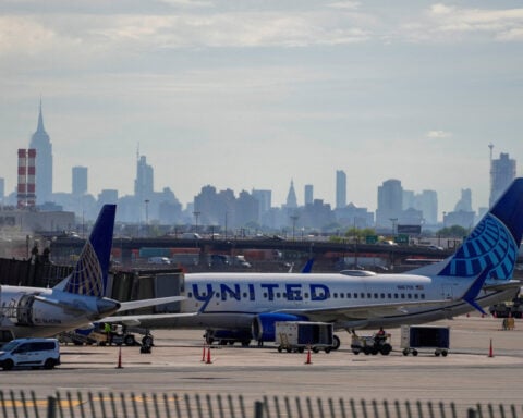 United Airlines bears brunt of Newark airport chaos
