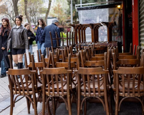 Turkey's recent political events hit economy, reserves, says EBRD