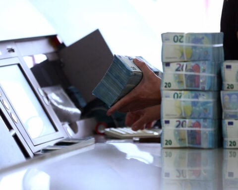 Bulgarian parliament rejects president's euro referendum proposal