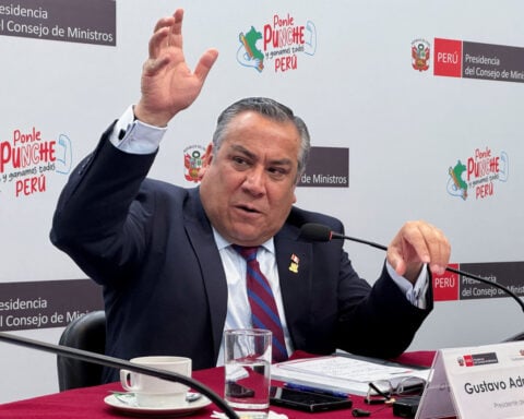 Peruvian prime minister resigns ahead of censure vote in Congress