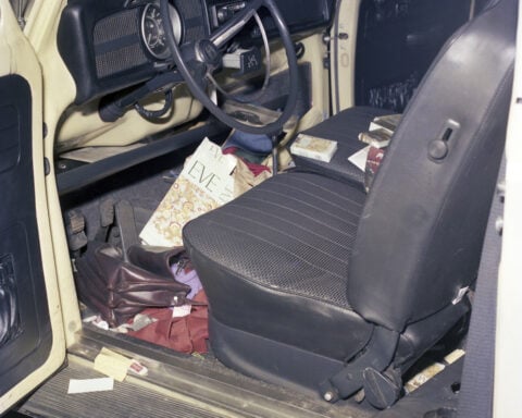 Thumbprint on cigarette carton leads to arrest in 1977 death of young woman