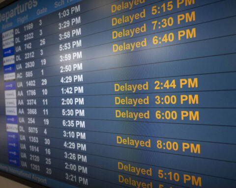 Meeting to address delays at ‘unacceptably congested’ Newark Liberty International Airport to continue Friday