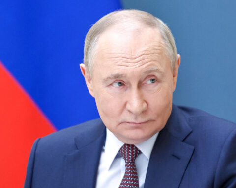 Kremlin says Ukraine peace talks in Turkey are still on, but doesn't say who is going