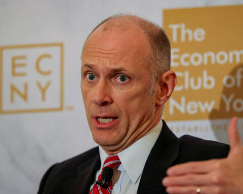 Fed's Goolsbee: Data still noisy as Fed waits to understand tariff impacts