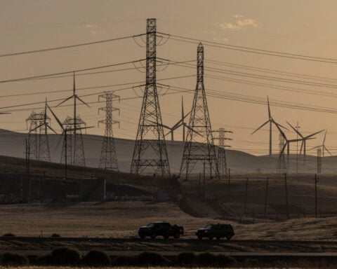 US to rescind rule that lowered solar, wind project fees on federal land