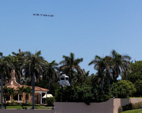 Trump's 'palace in the sky' plane gift concerns some Republicans