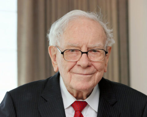 Warren Buffett reveals to WSJ why he’s stepping down from Berkshire Hathaway