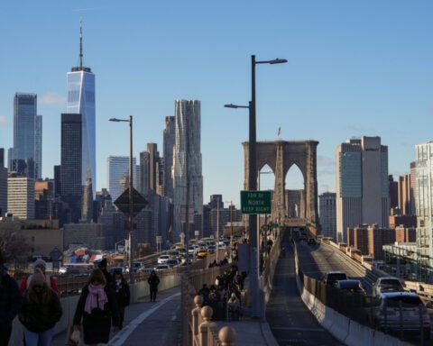 US set to cut capital requirements for banks, FT reports