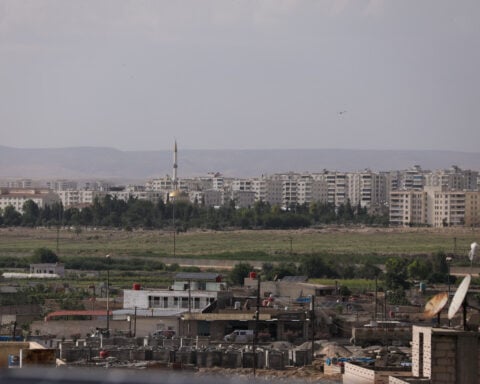 Turkey says it expects Syrian Kurdish militia to fulfil Damascus deal
