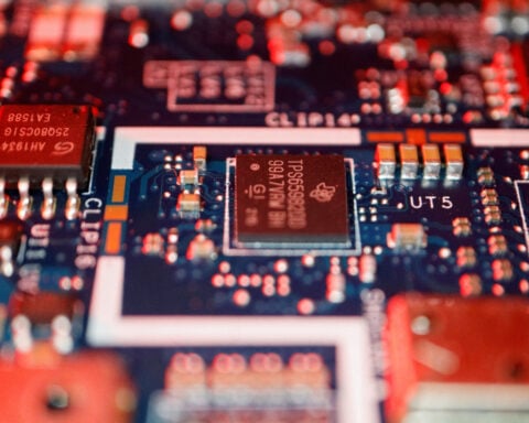 U.S. lawmakers introduce bill to address AI chip smuggling