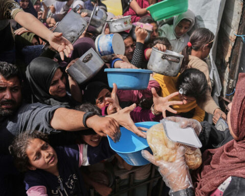 UN aid chief calls on Israel to allow humanitarian aid into Gaza