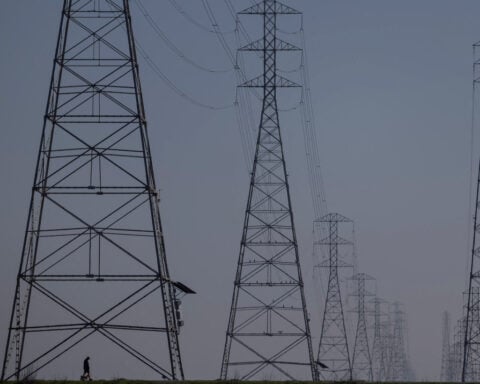 Hot weather and high demand to pressure US power grid this summer, FERC says