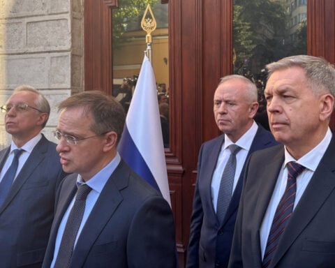 Peace breakthrough unlikely as Putin declines to meet Zelenskiy in Turkey