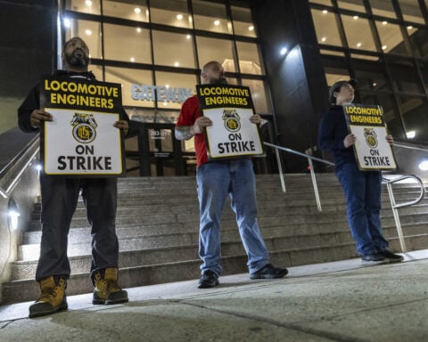 Strike by New Jersey Transit train engineers leaves some 350,000 commuters in the lurch