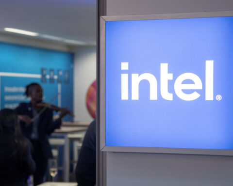 Intel spars with EU regulators over $421.4 million antitrust fine