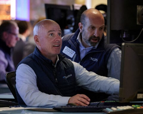 US stock futures rise as trade optimism lingers