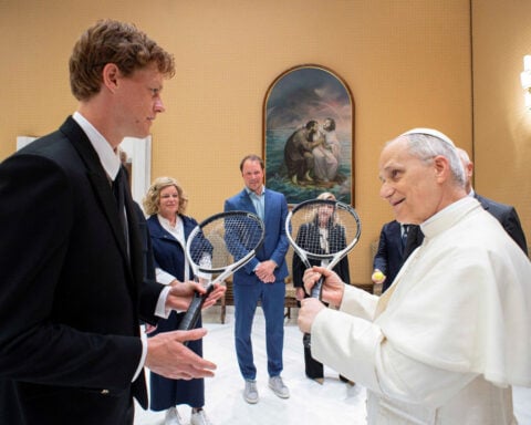 After meeting Pope Leo XIV, Jannik Sinner leads Italy’s charge at the Italian Open