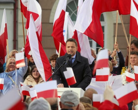 Polish presidential election frontrunner faces scrutiny over ads