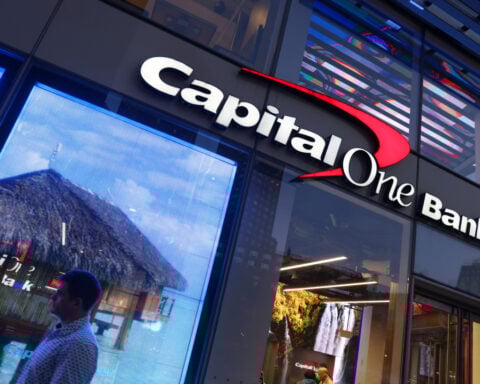 Capital One to pay $425 million to settle litigation over savings accounts