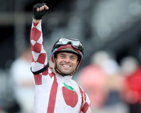 Favorite Journalism comes from behind to win 2025 Preakness Stakes