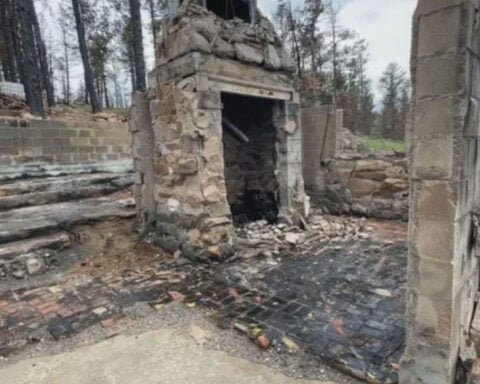 Colorado community, Alexander Mountain Fire survivors find unique ways to rebuild