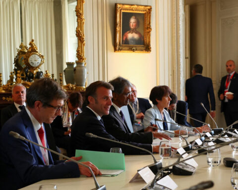 'Choose France' summit brings 20 billion euros of new investment