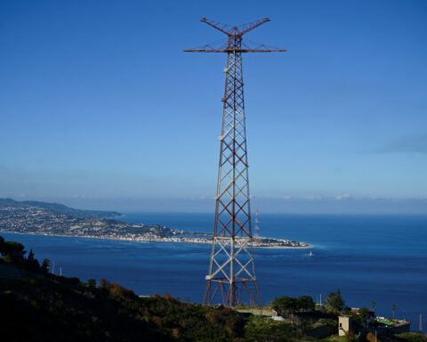 Work on long-debated bridge to Sicily could begin in coming months