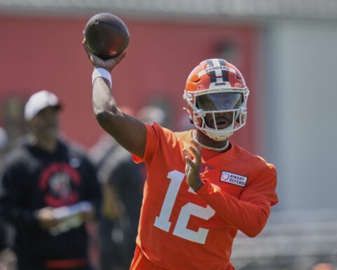 Shedeur Sanders signs rookie contract with the Cleveland Browns