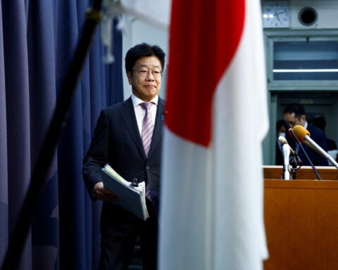 Japan-US to base talks on past FX agreement, Kato says