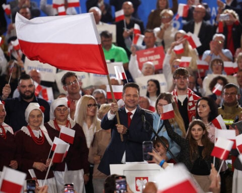 Polish presidential election a 'yellow card' for Tusk government