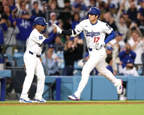 Shohei Ohtani hits MLB-leading 17th home run of the season as Dodgers lose fourth straight