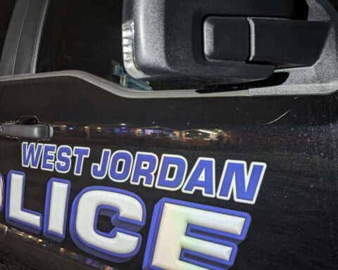 'I am trying to kill my wife,' armed man allegedly tells 911 dispatcher